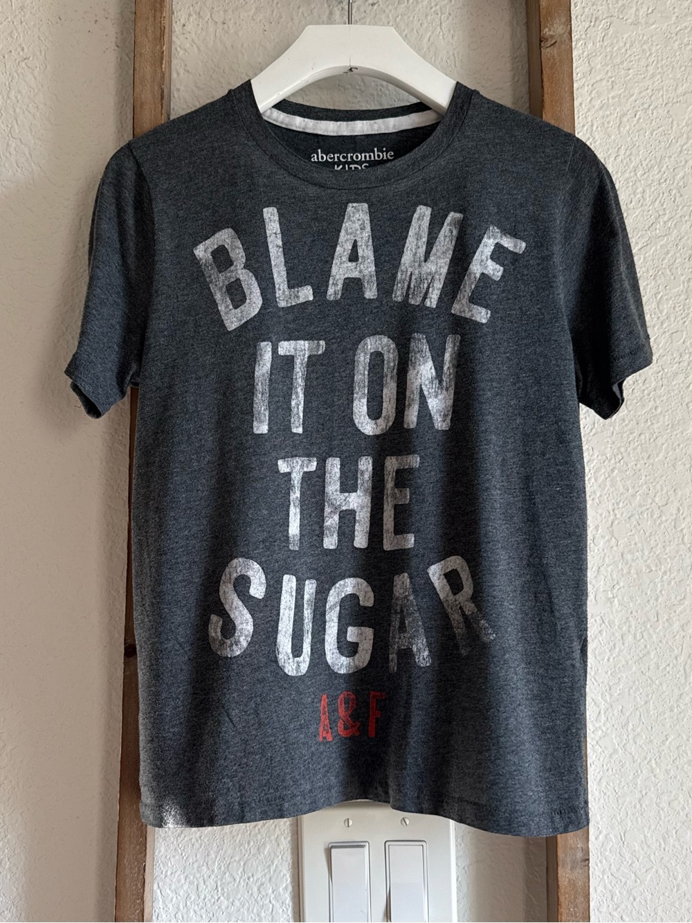 Abercrombie Kids “Blame It On The Sugar” Graphic T-Shirt boys sz: 9/10